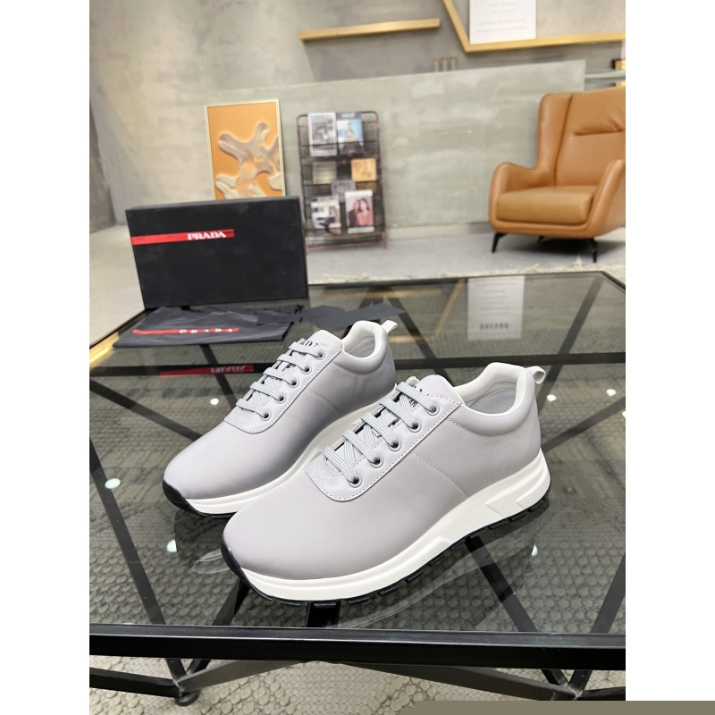 Pra*a sneakers